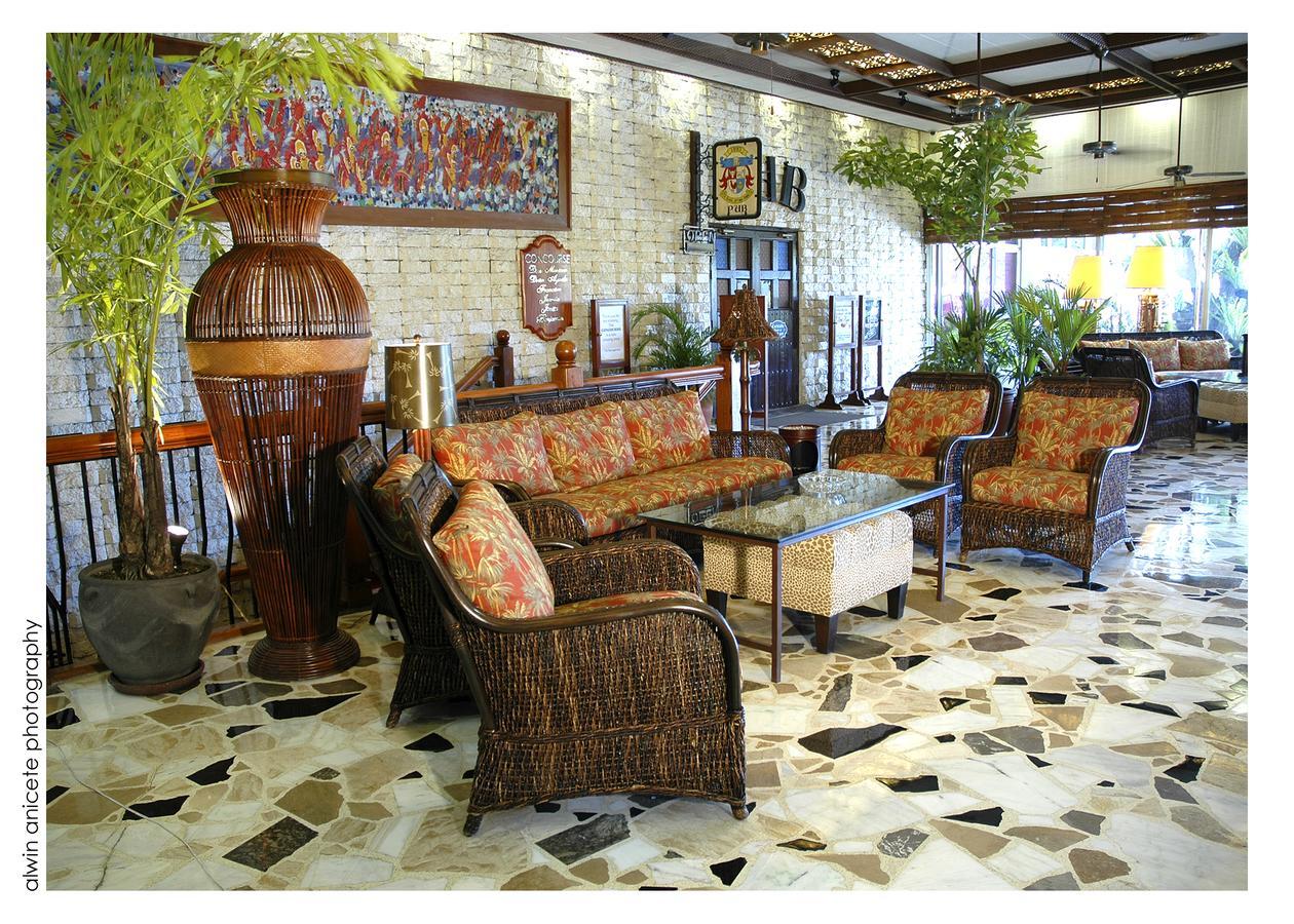 Oasis Hotel Angeles Exterior photo