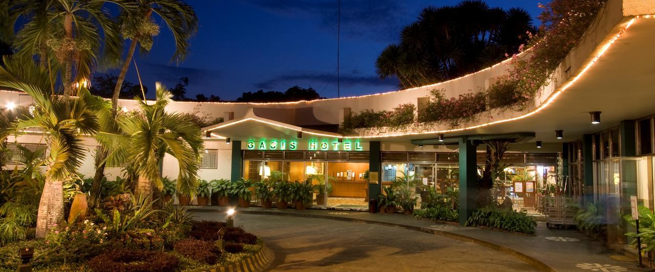 Oasis Hotel Angeles Exterior photo